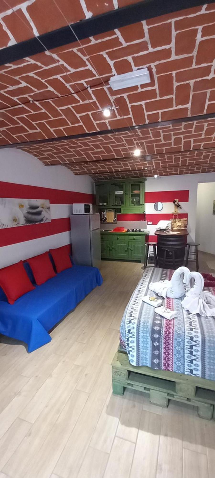 Casa Appartamento Vacanze La Fermata Delle Rondini Castello di Annone Exteriér fotografie