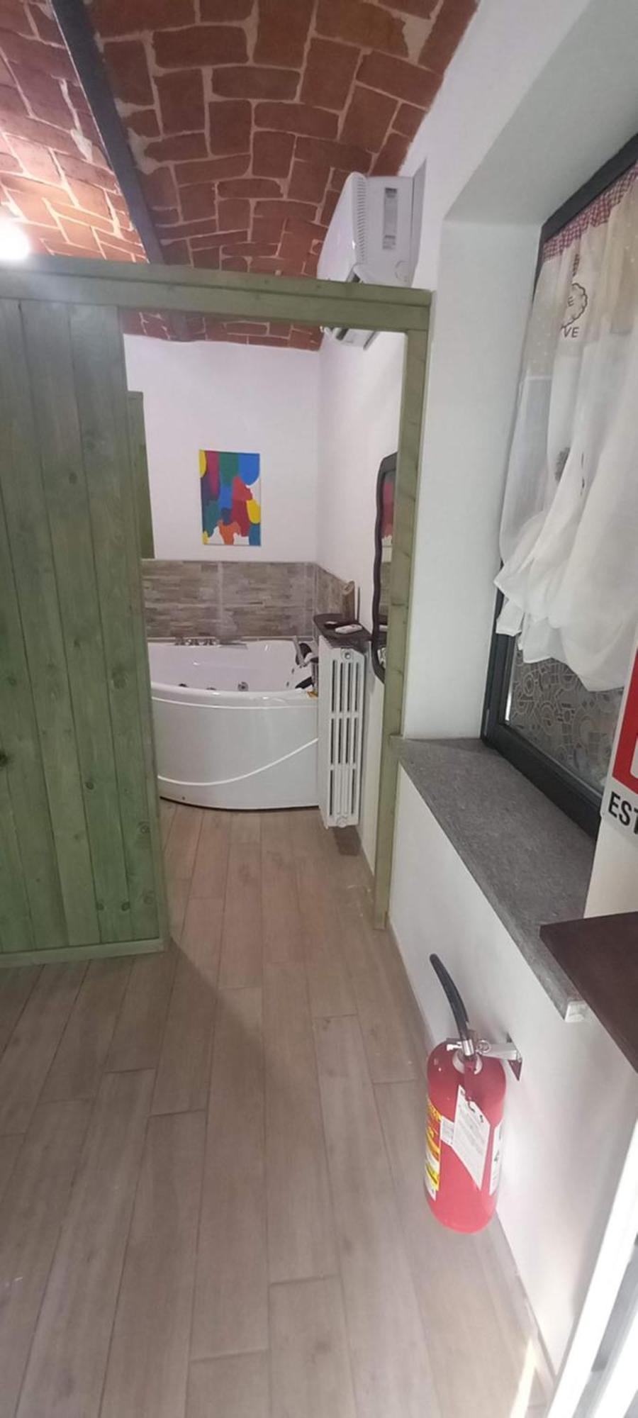 Casa Appartamento Vacanze La Fermata Delle Rondini Castello di Annone Exteriér fotografie
