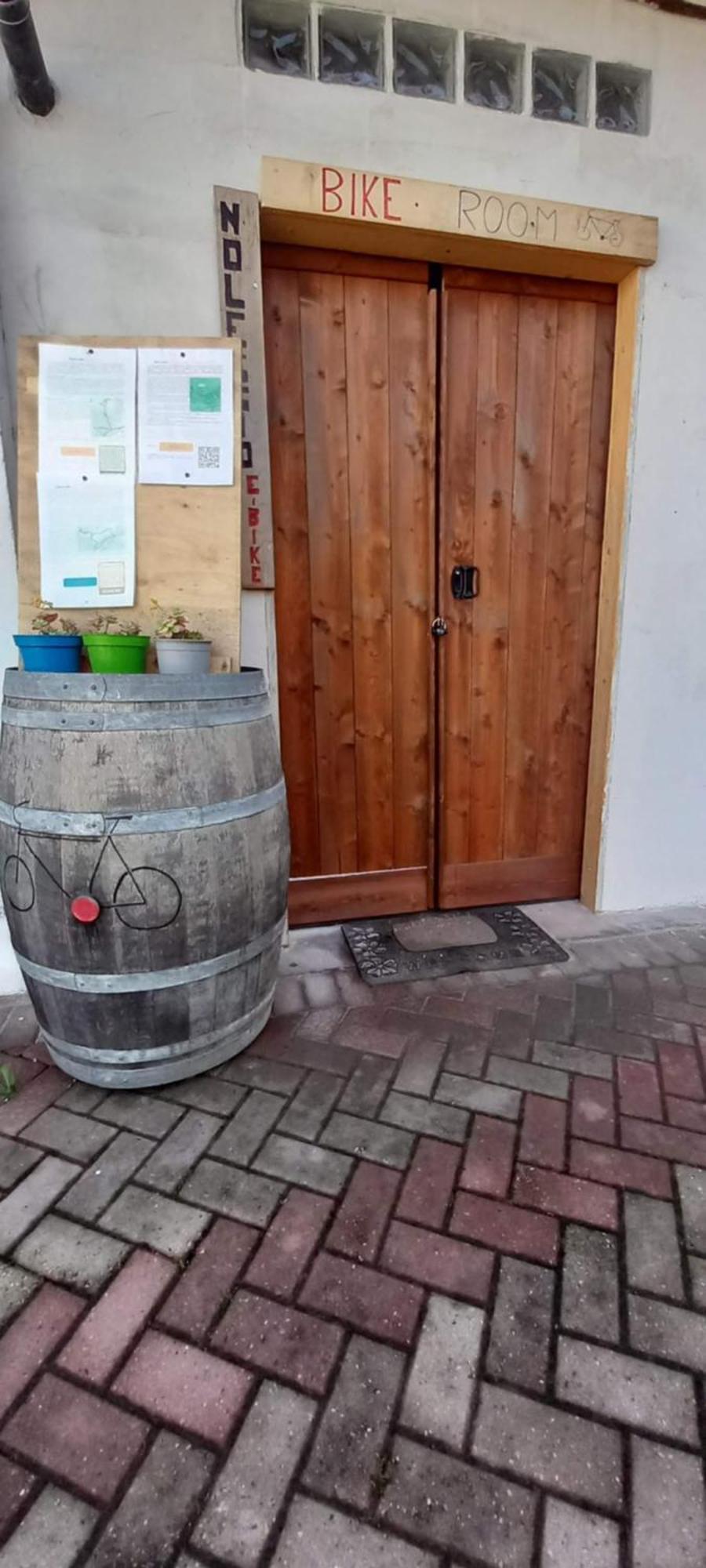 Casa Appartamento Vacanze La Fermata Delle Rondini Castello di Annone Exteriér fotografie