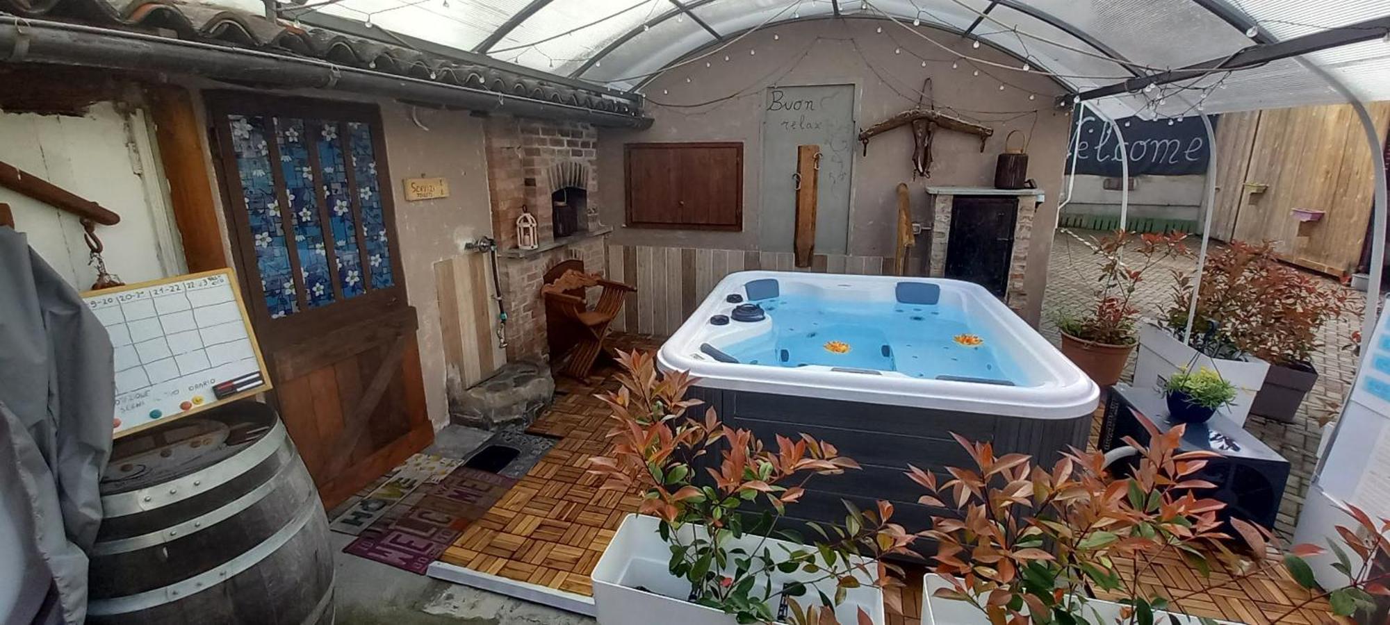 Casa Appartamento Vacanze La Fermata Delle Rondini Castello di Annone Exteriér fotografie